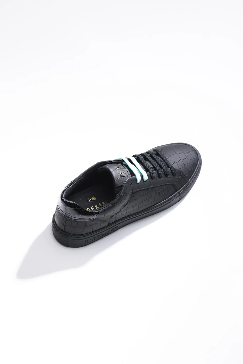 Essence Black Patent Black