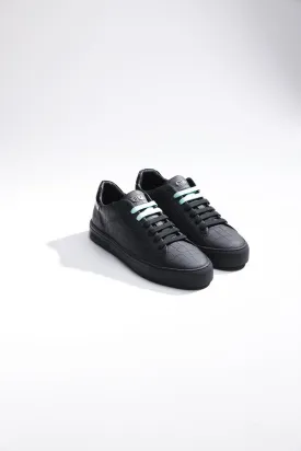 Essence Black Patent Black