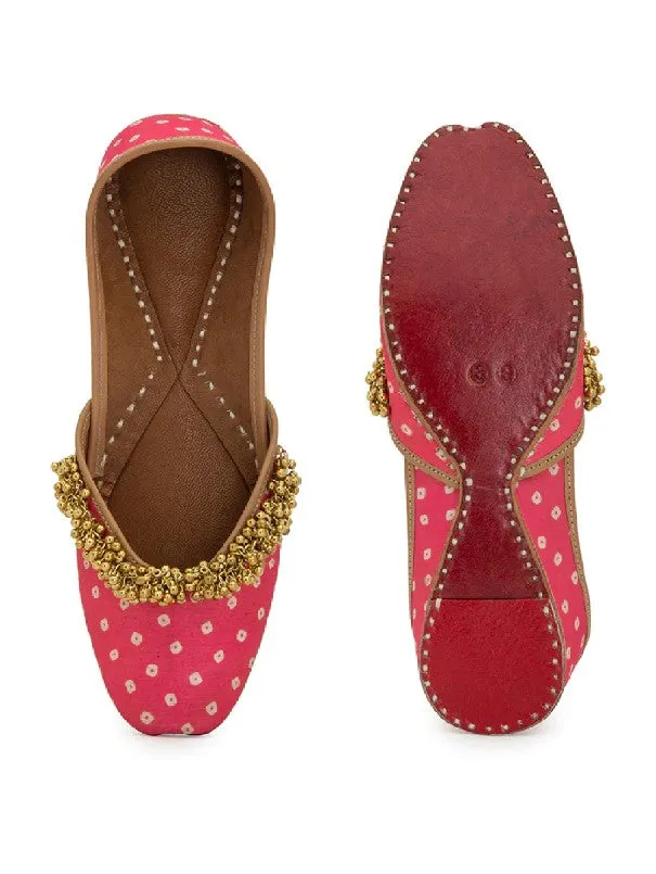 Ghugroo Edit - Pink Bandhani Ghugroo Embellished Juttis