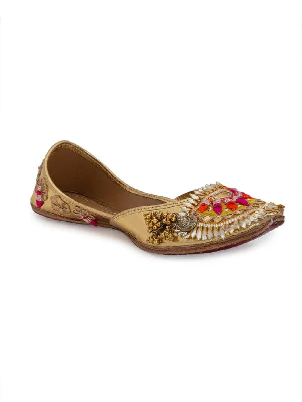 Gota Love - Gold & Yellow Peacock Ghungroo Embellished Juttis