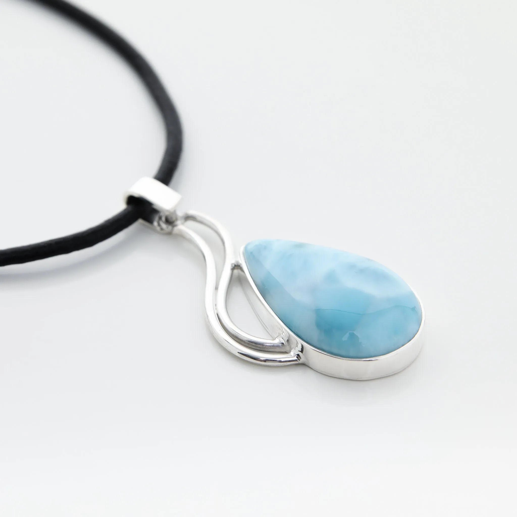 Larimar Pendant Laudine