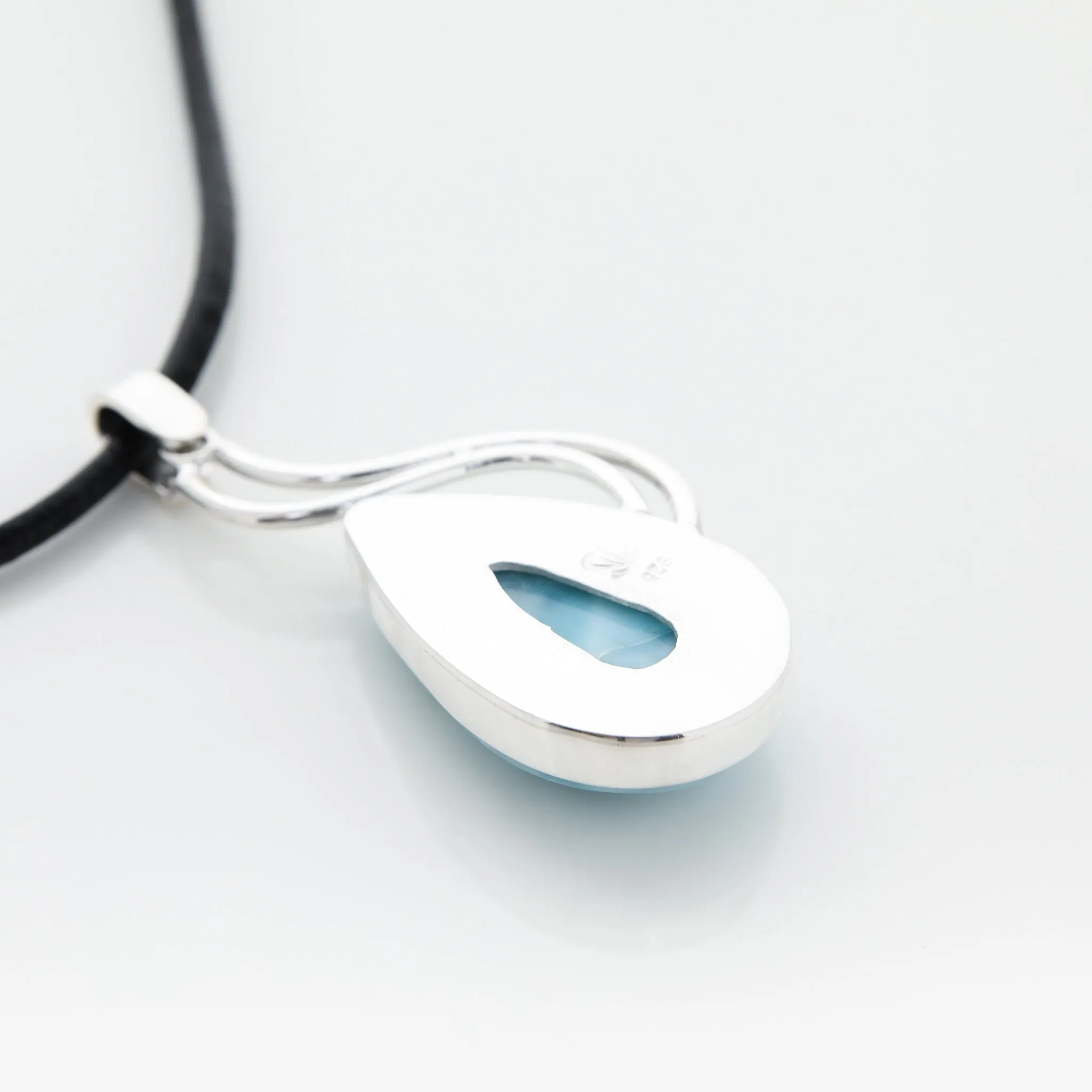 Larimar Pendant Laudine