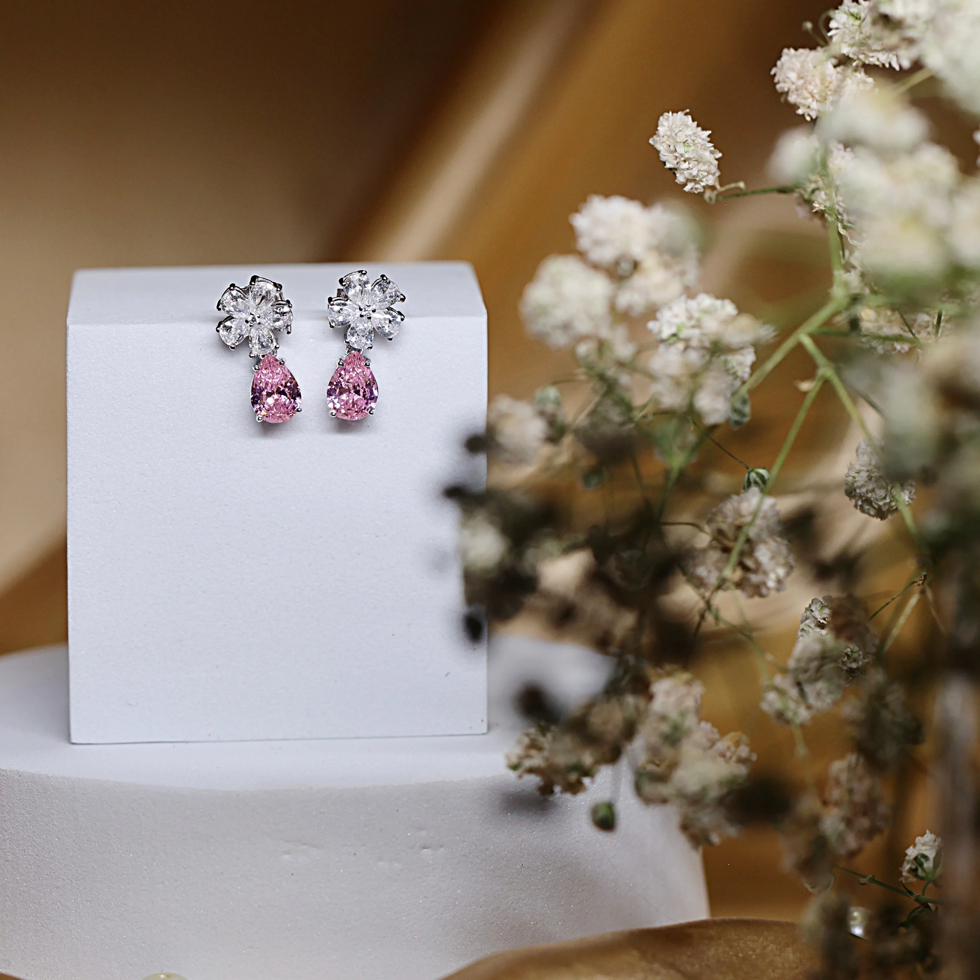 Pink-white teardrop earrings